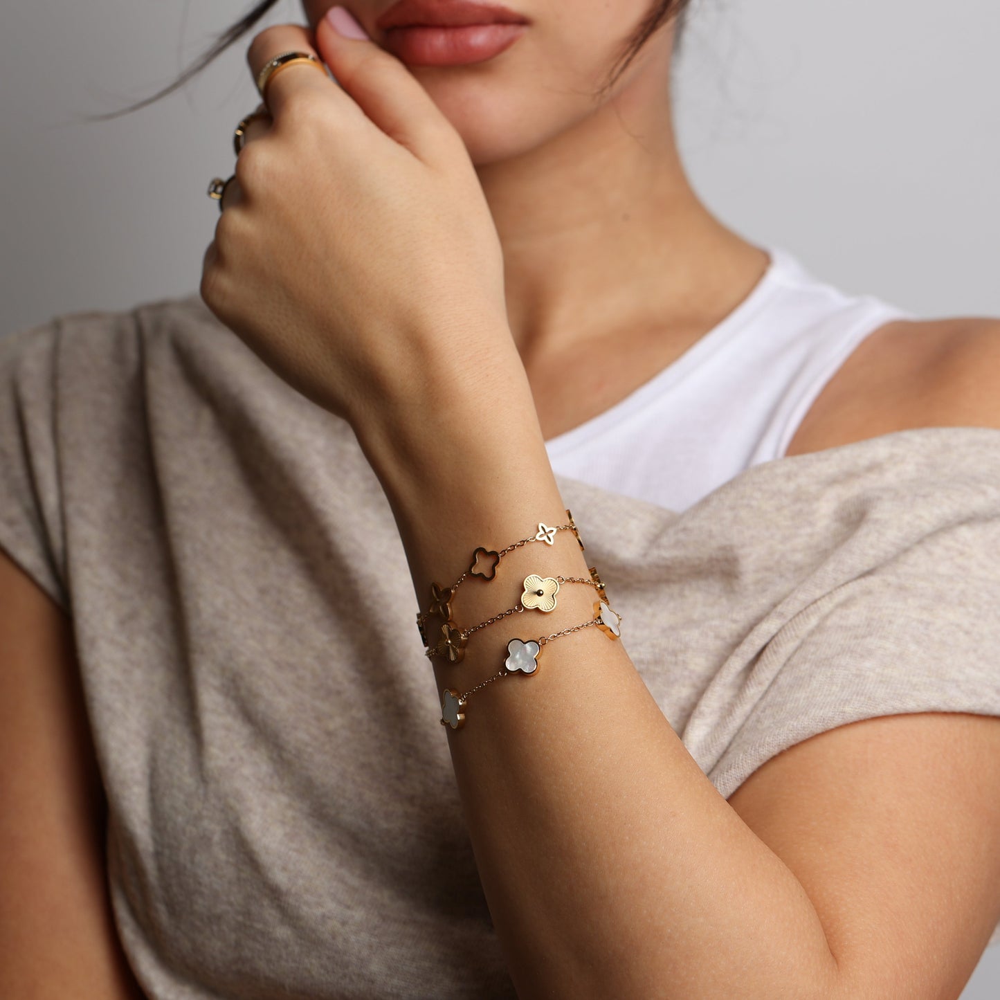 Clover Perlmutt Armband